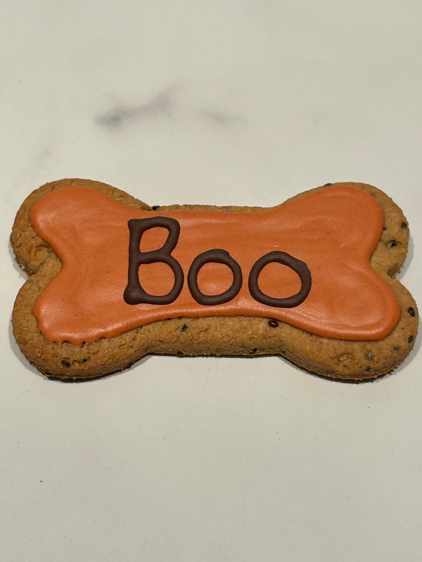 Halloween Themed Artisan Dog Biscuits with Peanut Butter and Banana (Seasonal)