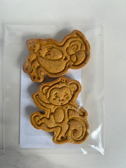Artisan Dog Biscuits with Peanut Butter and Pumpkin